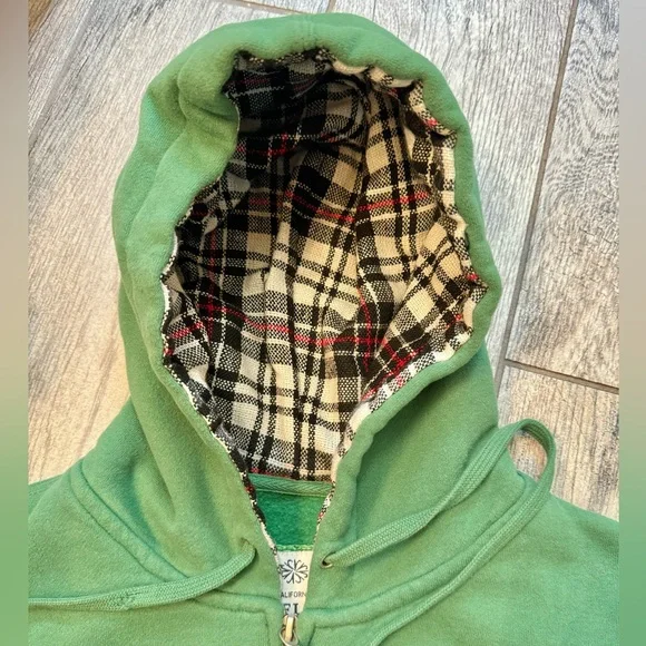 California Reflex Green Star Zip Hoodie with Black White Red Plaid Hood Lining - Picture 5 of 8